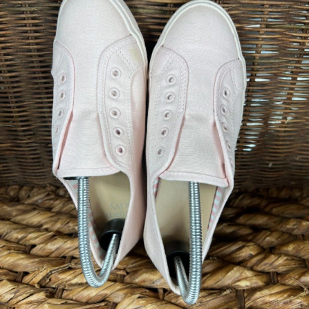 Crown & Ivy Sz 8 Women's Pink Ciera Laceless Canvas Sneaker - Picture 3 of 7